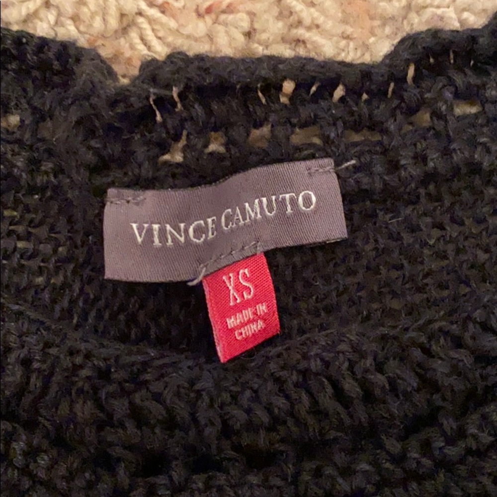 EUC Vince Camuto Cold Shoulder Batwing Sweater - Picture 8 of 9